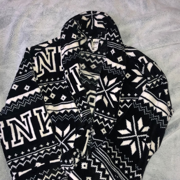 Victoria Secret Pink Robe - Picture 2 of 3